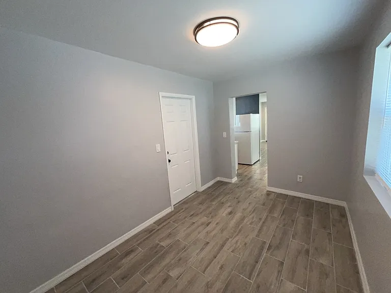 561 Raleigh St — Photo 21