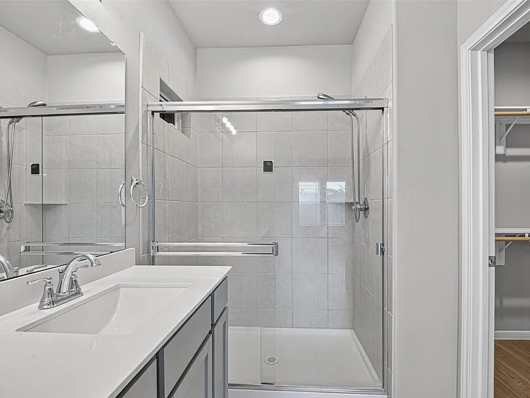 9254 Sea Garden St — Photo 32