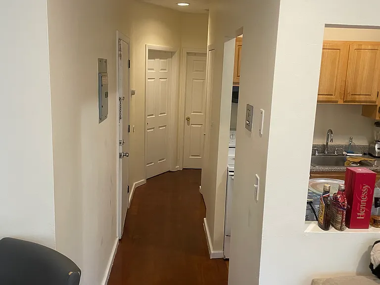 1115 Harrison Ave #2 — Photo 8