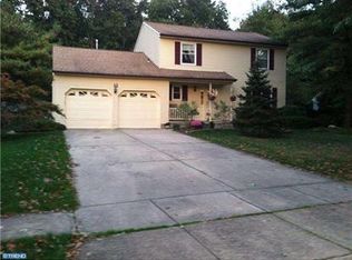 12 Lincoln Ln, Marlton, NJ 08053