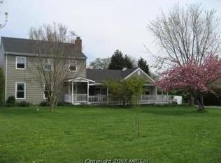 313 S Lake Dr, Stevensville, MD 21666