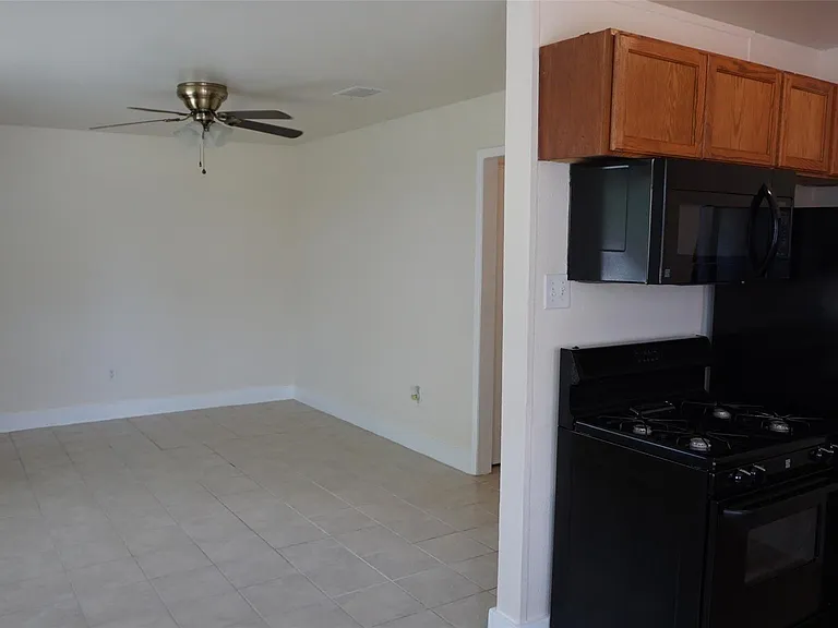 604 Wilson Rd #5 — Photo 11