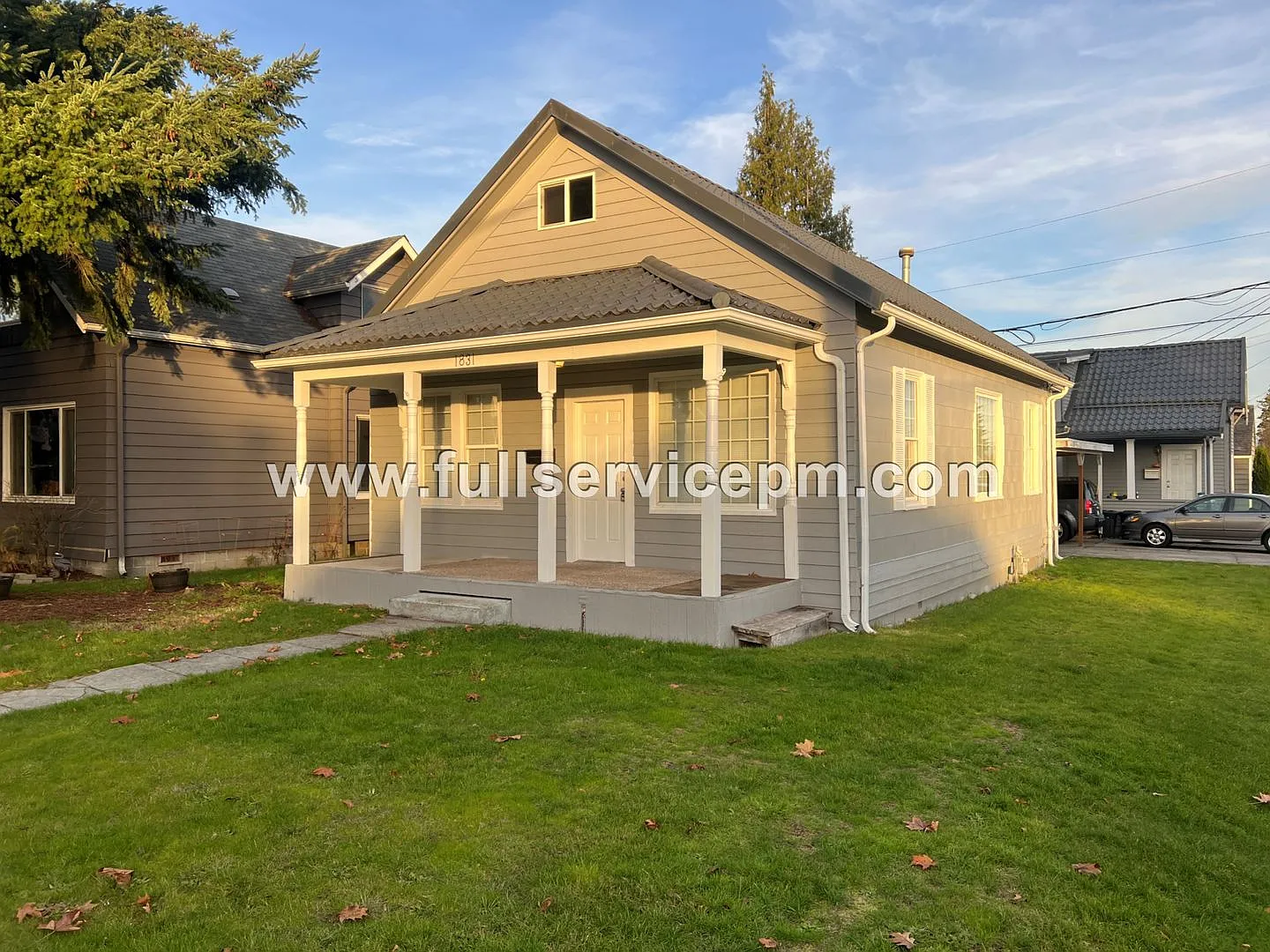Old World charm meets modern convenience in this cute, updated house — Photo 3