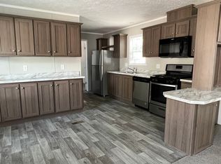 2405 Pajot Rd #77, Kawkawlin, MI 48631