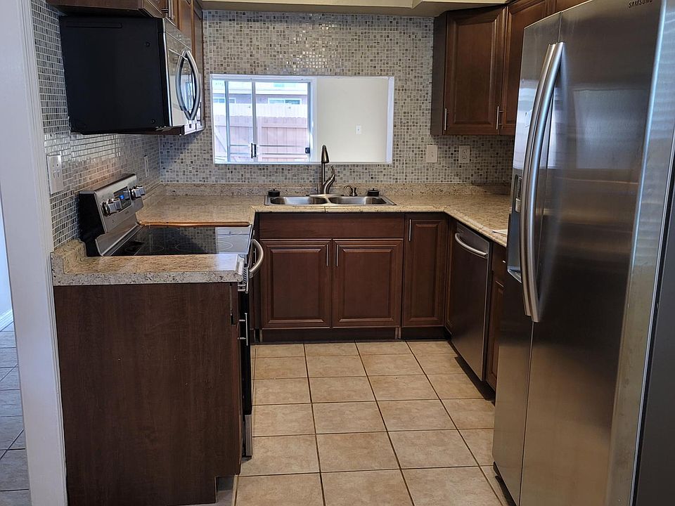 1st image of 417 Georgetown Dr