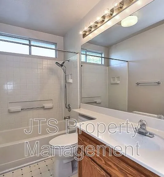 6620 Verandah Ct — Photo 32