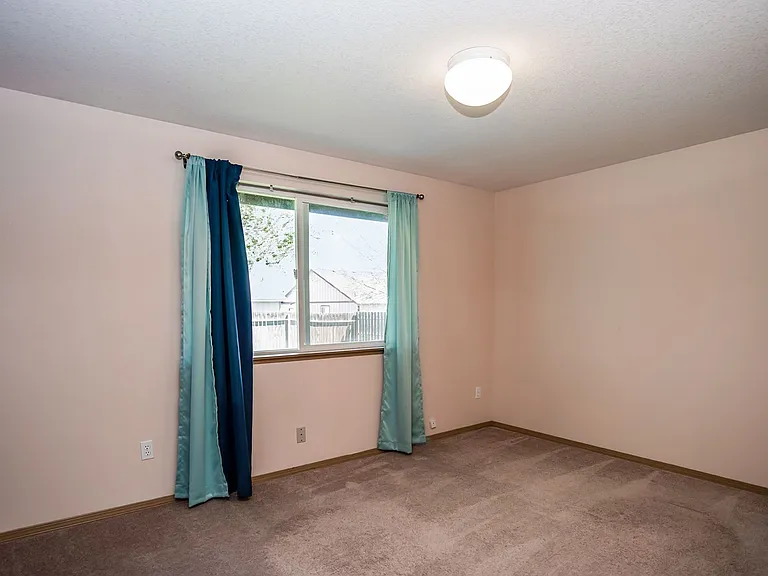 2217 SW Lava Ct — Photo 14