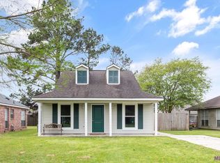 1044 Meadow Glen Ave, Zachary, LA 70791