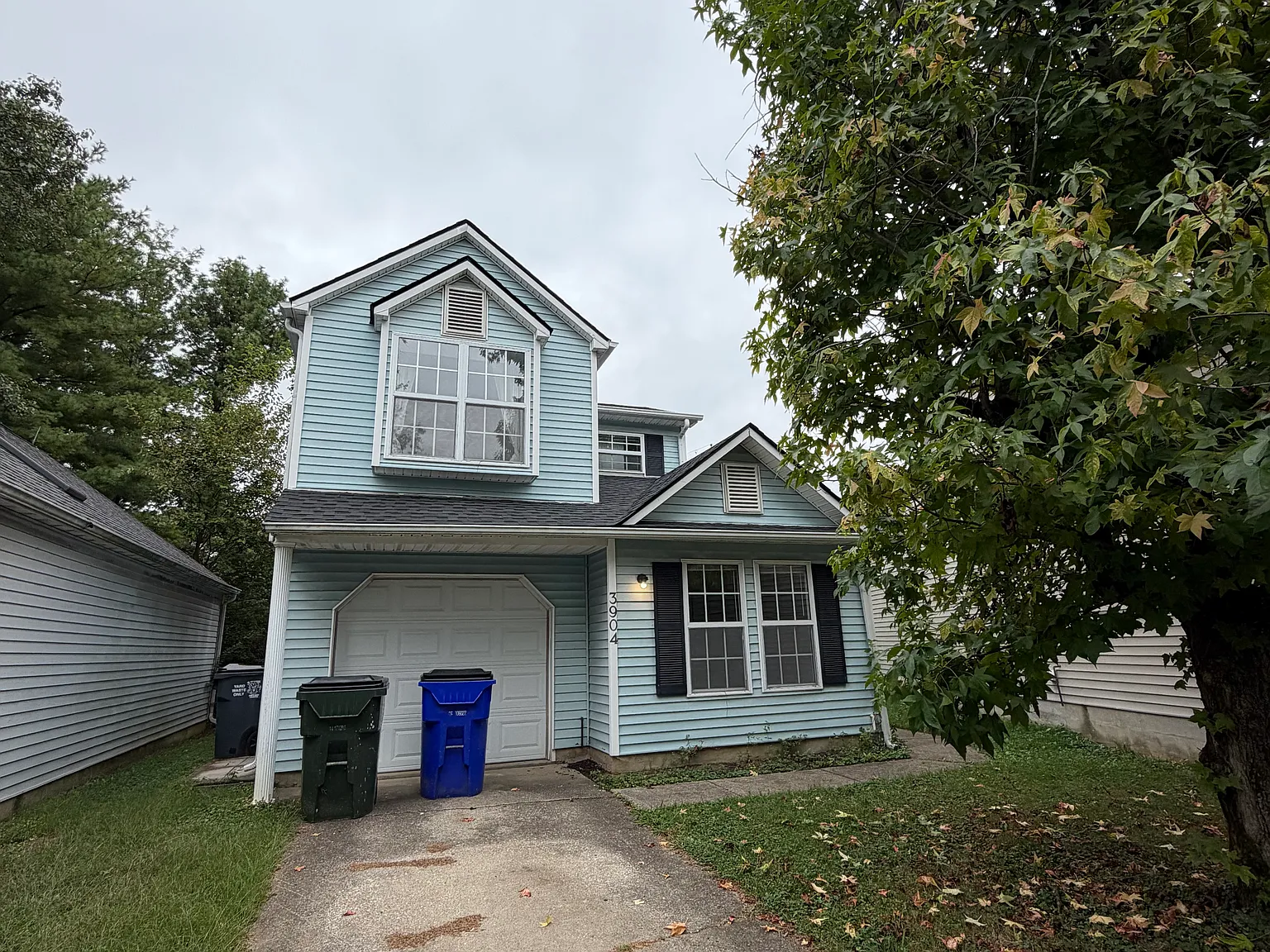 2 bed, 1250 sqft, $1,800 — Photo 1