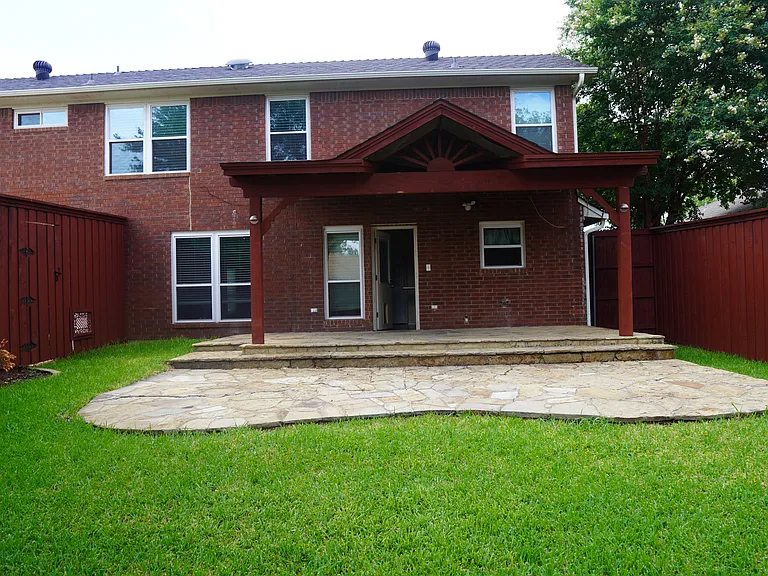 2210 Crystal Creek Ln — Photo 10