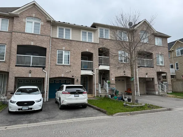 17 Thornharrold St, Ajax, ON L1S 0B5