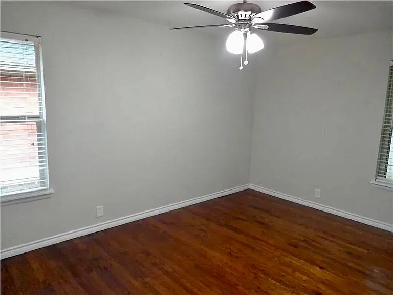 727 Nottingham Dr — Photo 13