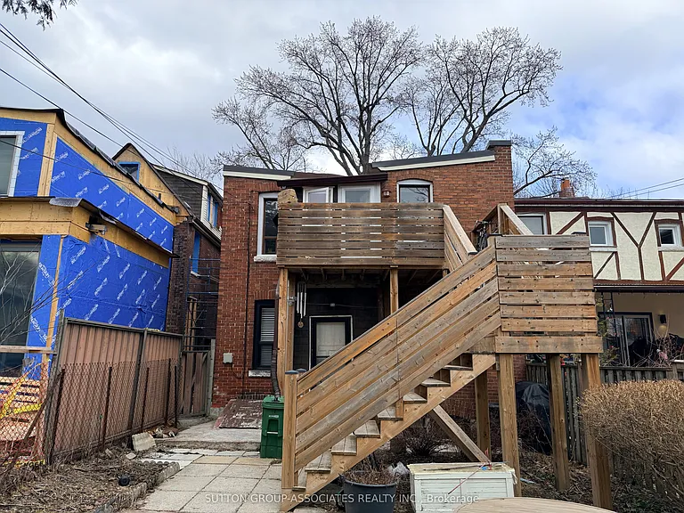 544 Concord Ave #UPPER — Photo 2