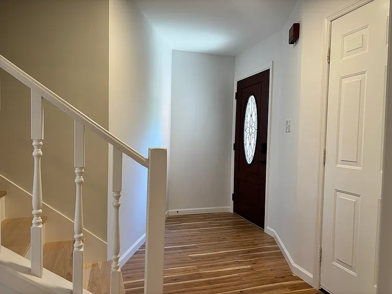 528 Farragut Commons Dr — Photo 3