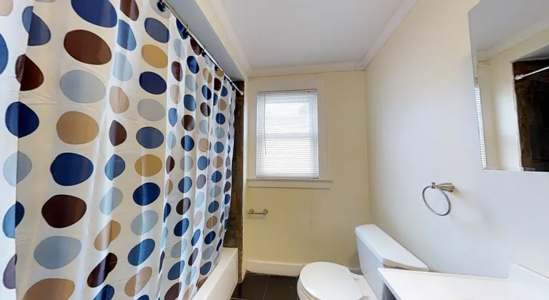 2401 E Genesee St #22 — Photo 3