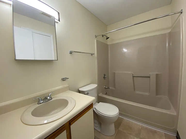 Sunset Ridge Apartments — Photo 80