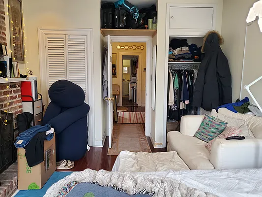 Rented by Frank Valvo Real Estate | media 19