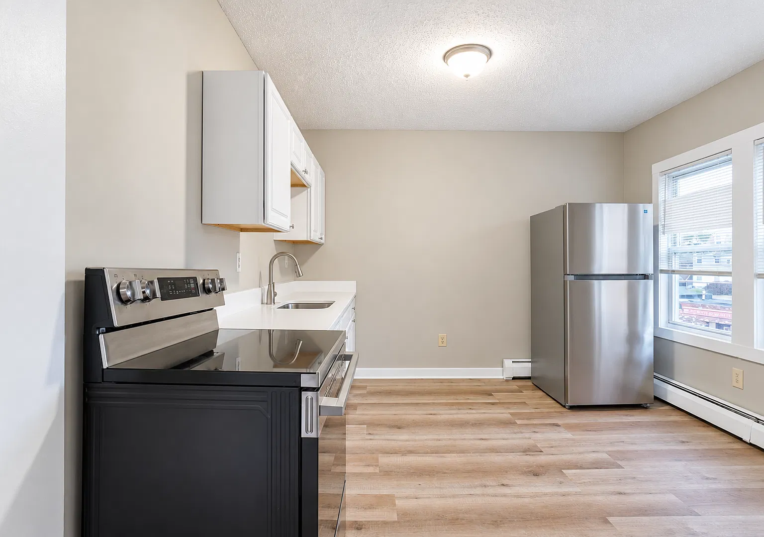 256 Providence St — Photo 1