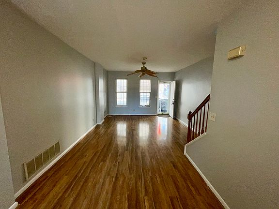 5th image of 1138 N Walnut St