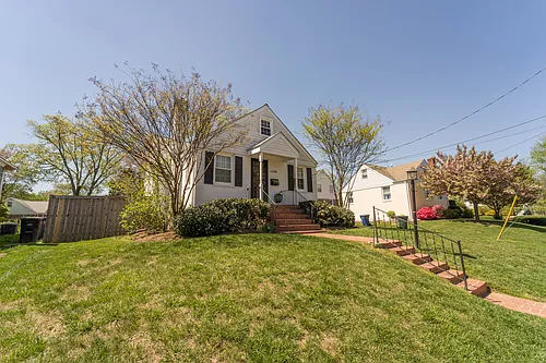1334 Bayliss Dr Photo 1