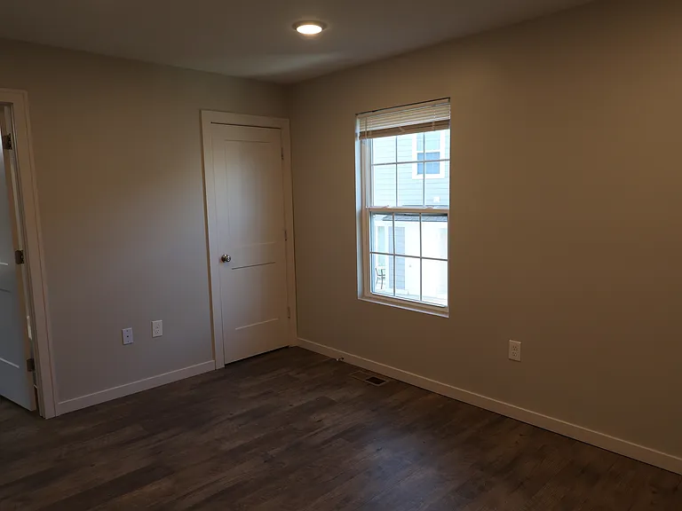 2985 N State Highway 7 — Photo 59