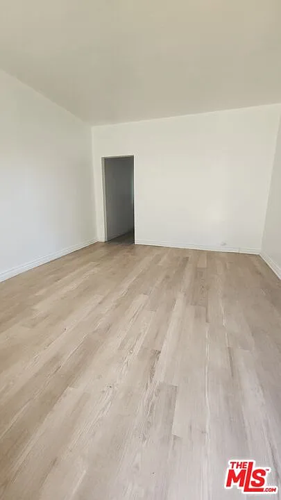 10420 S Broadway #1