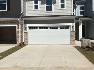 171 Cabernet Dr, Chapel Hill, NC 27516