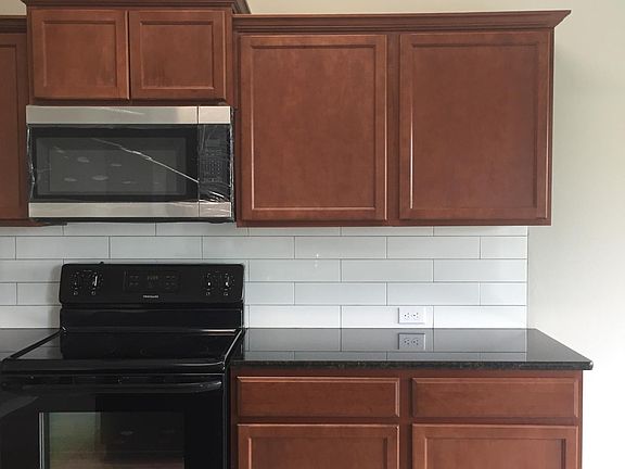 3rd image of 5919 Alexandria Dr