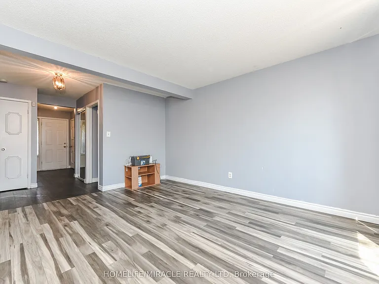 72 Carleton Pl #72 — Photo 27