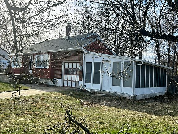 2nd image of 32 Landon Dr