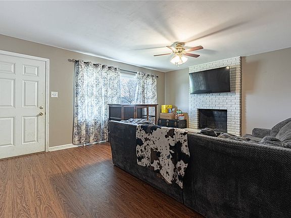 4th image of 30 Sunset Pl