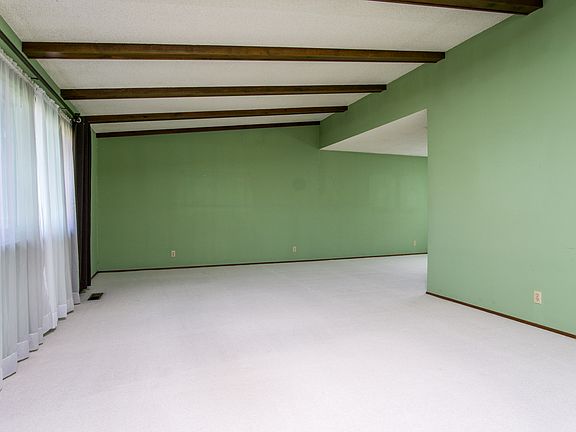 4th image of 2308 W La Loma Dr