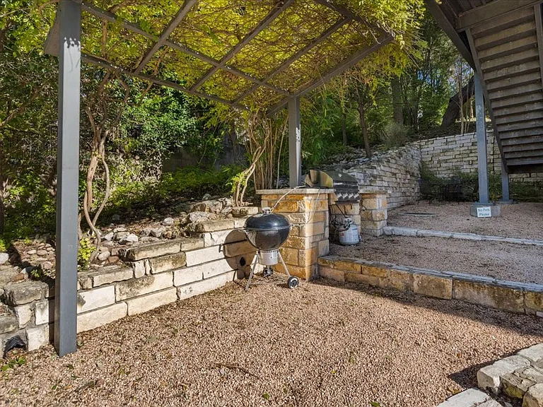 2205 N Lamar Blvd #214 — Photo 21