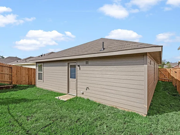 1525 San Sebastien Dr — Photo 20