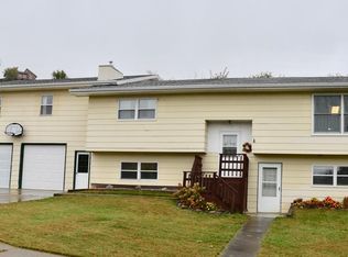 600 Fox Dr, Pierre, SD 57501