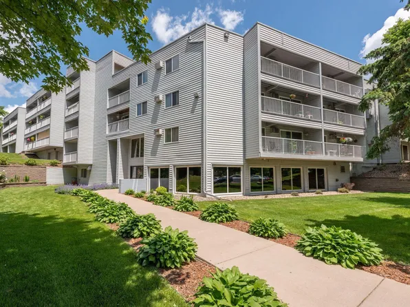 175 County Road B2 E APT 316, Little Canada, MN 55117