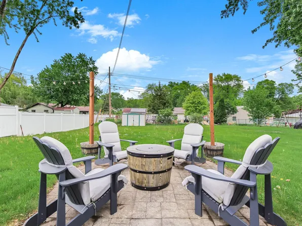 1815 Walnut St, Hastings, MN 55033