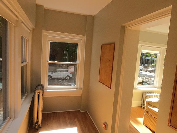 Office/Studio space (off living room)