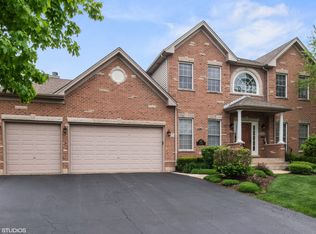 232 Pleasant Dr, Bartlett, IL 60103