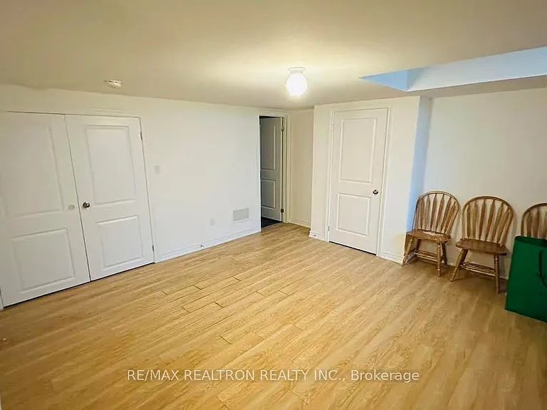 172 Elgin Mills Rd W — Photo 18