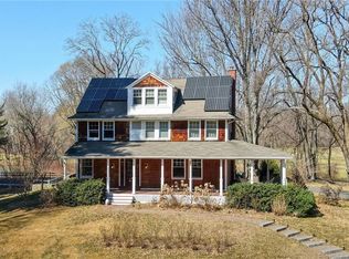 33 Waterville Rd, Farmington, CT 06032