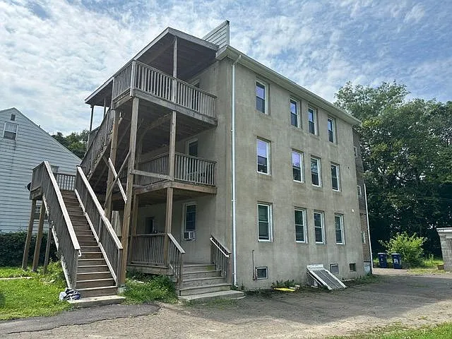 111 Hodge Ave #3