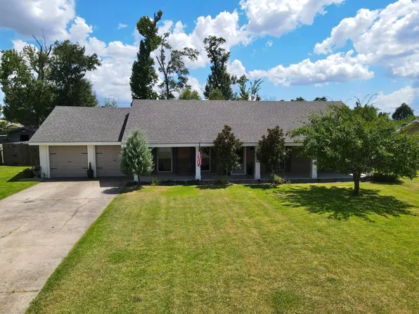 527 Lebanon Ct, Sulphur, LA 70663
