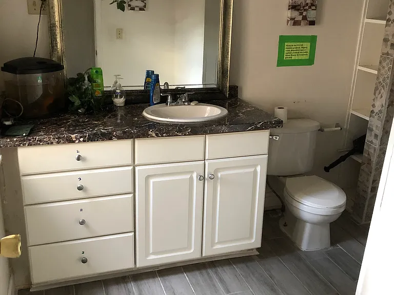 24 Sebastian Ave — Photo 12
