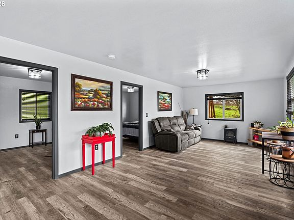 5th image of 93313 Westpoint Rd