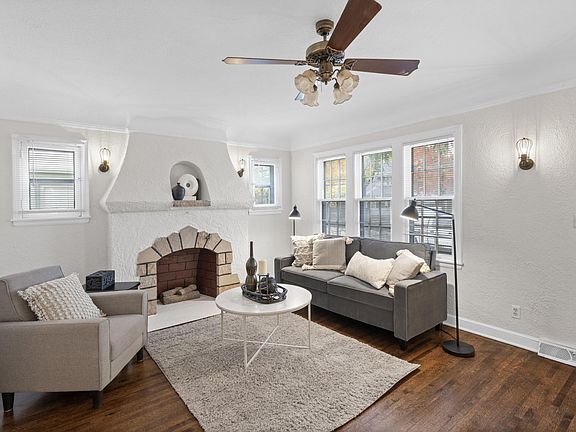 3rd image of 4344 Irving Ave N