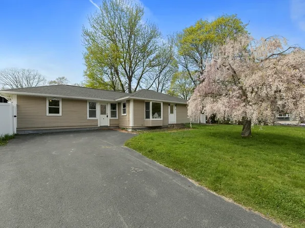 99 Peterson St, North Attleboro, MA 02760