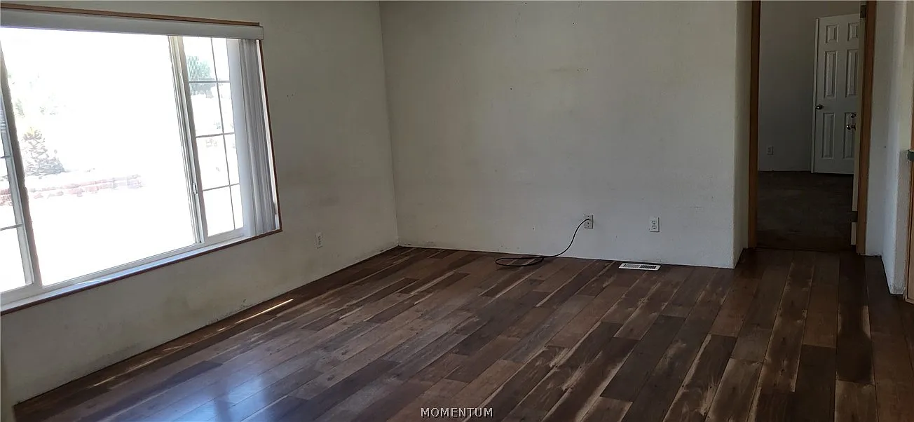 3 bed, 2.0 bath, 1404 sqft, $1,700 — Photo 4