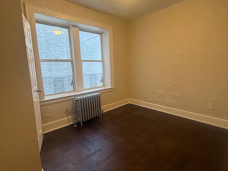 691 Elizabeth Ave #24B — Photo 4