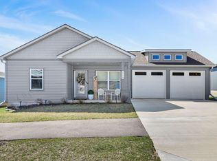 113 Lupine Ave, Poynette, WI 53955